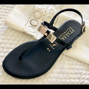 Italian Shoemarkers Navy & Gold Bow Sandals!